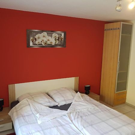 Zimmerappartement "Rose" - Ferienwohnungen Wagner & Gaul Daleiden Екстериор снимка